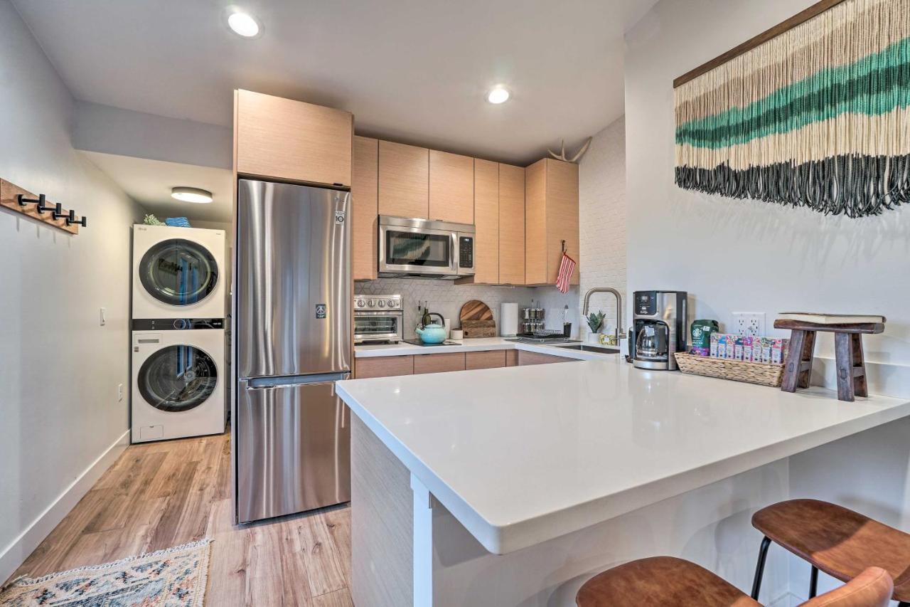 Cozy Flagstaff Studio With Patio - Near Dtwn! Exterior photo