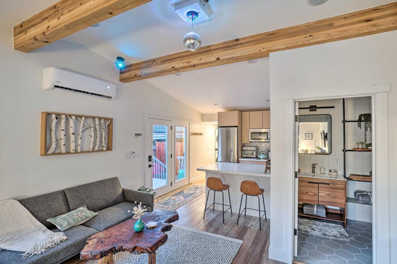Cozy Flagstaff Studio With Patio - Near Dtwn! Exterior photo