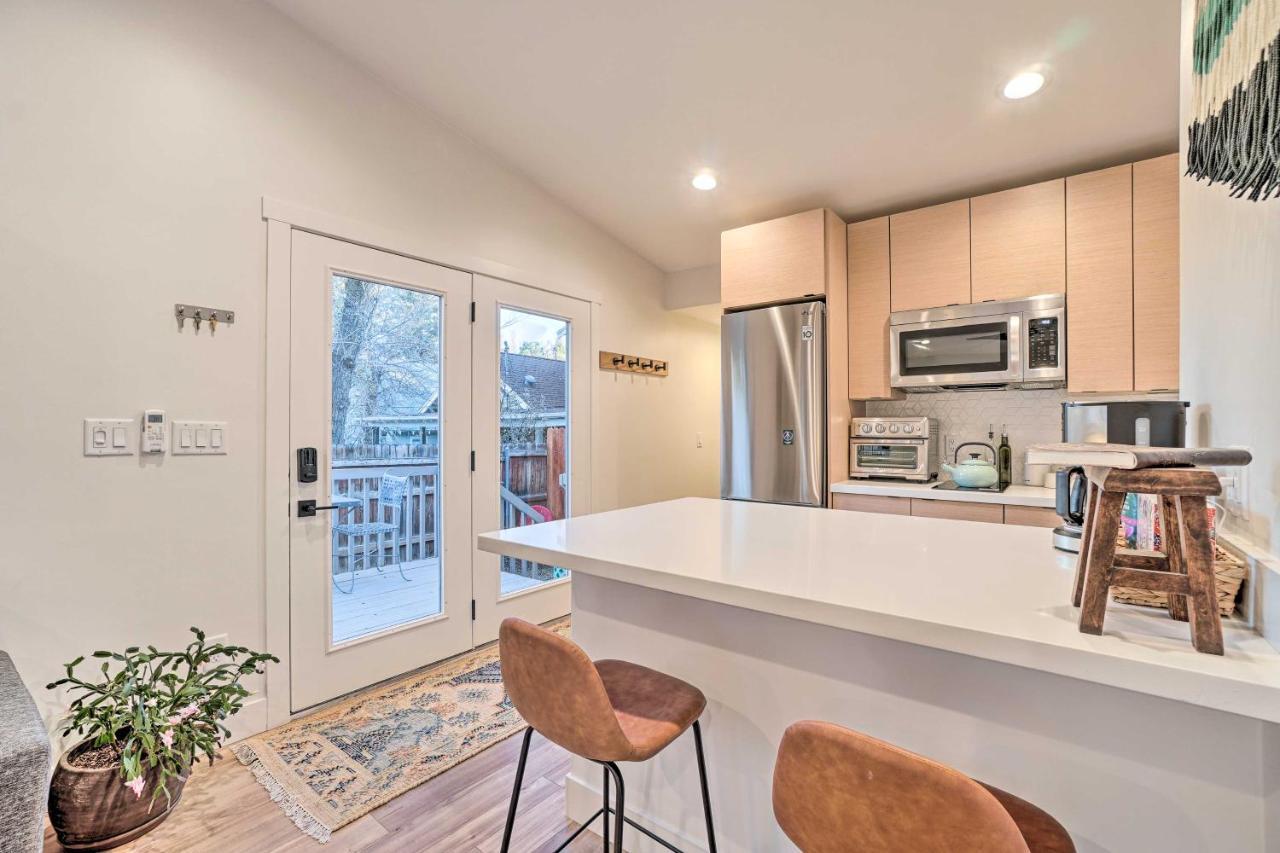 Cozy Flagstaff Studio With Patio - Near Dtwn! Exterior photo